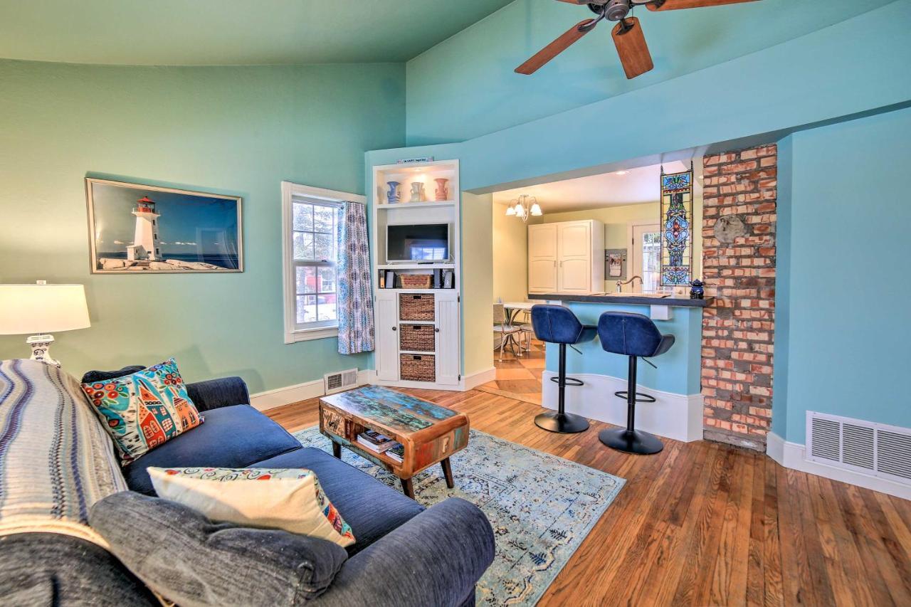 Modern Home With Backyard, 1 Mi To Dtwn Sturgeon Bay Ngoại thất bức ảnh